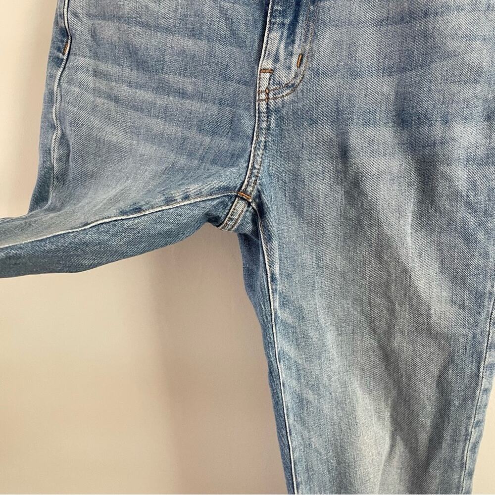 Madewell | Women’s The High-Rise Slim Crop Boyjean Elkhart Wash Distressed Light - Picture 5 of 11